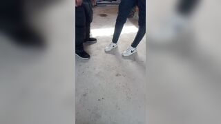 Chú hàng xóm