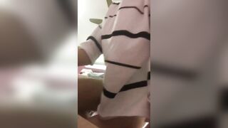 Vô phòng em trai mình loạn luân
