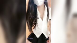 Idol Thủ dâm show lồn cho khách ngửi lồn là bắt bú sục cu trai tây