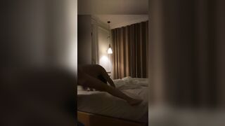 Anh với chồng em ai địt sướng hơn!?