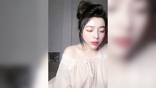 美乳 403