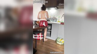 Kỉ Niệm Chị Gái Đồng Nghiệp Mời Qua Nhà Ăn Cơm Trưa