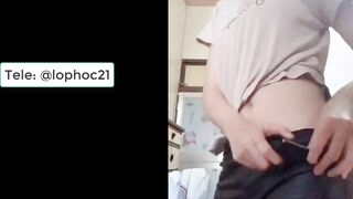 Em sinh viên cứ xa bạn trai là lại gửi clip sex dụ dỗ