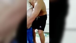 Anh trai  địt em gái họ mới lớn mới đi học về chưa kịp thay đồ sướng vl ra