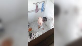 Quay lén dỉ dì ti bự