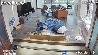 Hack Camera Tây Đầu Trọc Nuôi Bé Gái Việt Nam Để Địt Xả Đồ
