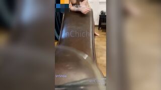 Dcu m chs t đã ko cho gì thì thôi lại còn xuất trong, Bạn thân đấy