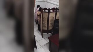 Cô này múp