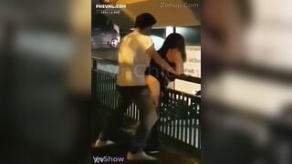 Dm súc vật, Hiếp dâm con gái nhà người ta giữa phố đi bộ luôn