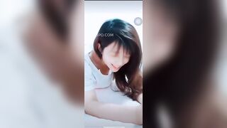 Em Gái Lộ Hàng Trên Tóp Tóp