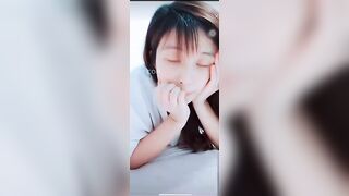 Em Gái Lộ Hàng Trên Tóp Tóp