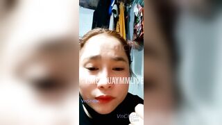 MBBG trốn chồng ra trước bàn thờ thủ dâm nước lồn chảy như suối