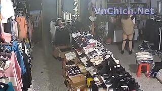 Hack cam, Phát hiện chồng mk địt nhân viên bán quần áo đánh ghen