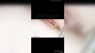 Học sinh bạo thật, Show lồn đái ở nơi công cộng xong cho ngla sờ thử