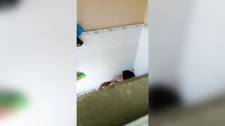 Đăng ngồi ỉa
