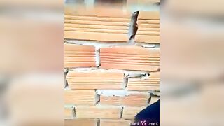 Em người yêu bú cu ở vườn sau nhà