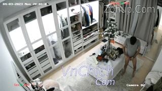 Vợ lén đưa Hồng hài nhi về địt nhau bị chồng checkcam đánh ghen tại chỗ