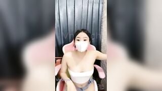 loLi tạ Uyển Chi, Học Sinh thủ dâm bị thg bạn mất dạy mách cô
