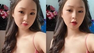 Em áo hồng bị địt rên sướng