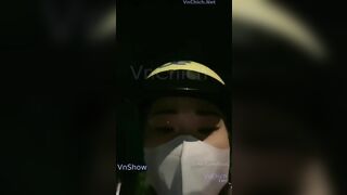 Idol Yuna ngồi quán cafe show lồn còn gạ chủ quán chs trần và cái kết