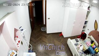 Vợ dâm móc bướm online cùng trai lạ cứ canh chồng về và cái kết