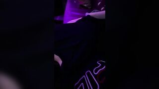 乱伦大神和偷操半年的大舅家女儿在KTV激情开操 年纪小就是听话叫声也是没谁了骨子里的贱货