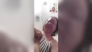 Call sex với máy bay múp rụp