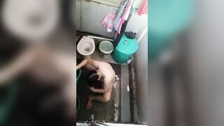 Quay lén bị phát hiện 6