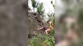 Nện nhau trong khu rừng cực nứng