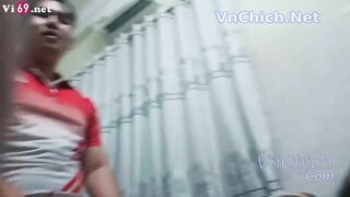 Tay e đg vận bóp vú mà cứ bị thg a bắt quay video gửi lũ bạn