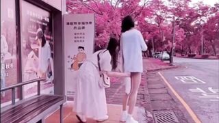 em gái bị rút đuôi cáo giữa đường chảy sữa lồn