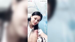 Bú cu Ny trên live