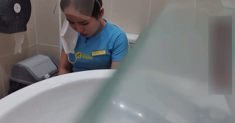 Em nhân viên Điện máy xanh