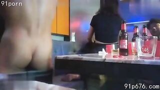 Thác loạn Karaoke (st)