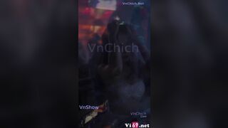 Vừa về nứng quá địt luôn con e ruột đg ngủ ko kịp cởi quần áo dâm vl