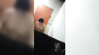Quay lén  ik tắm