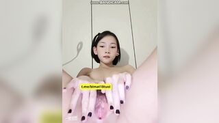 Em Học Sinh Trung Quốc Thủ Dâm (phần 1)