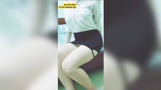 Cô giáo chủ nhiệm dâm như thế này sao