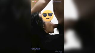 Em thích anh địt em vén váy em lên rồi doggy từng phát một làm em rên la (Full Clip)
