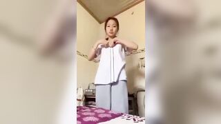 Học sinh thủ dâm ở nhà