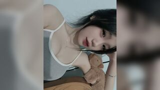 Gái xinh Indonesia cực dâm có sở thích video khiêu dâm (1)