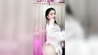 Gái xinh nhảy gọi vốn P2