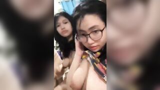3 em sinh viên vú to show hàng cho ae thủ dâm