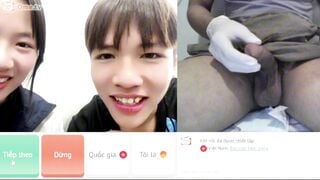 Ometv khẩu dâm sục bằng âm đạo giả với em gái xinh đẹp