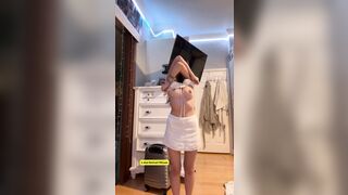 Em Học Sinh Kính Cận Mới Lớn Gặp Được Sugar Daddy (phần 1)