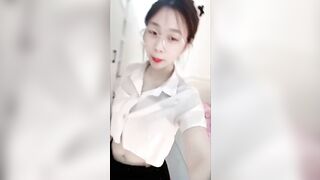 Em Nữ Sinh Tôn Đức Thắng Show Hàng Thủ Dâm Cực Dâm Đãng