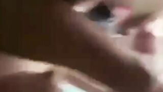 Đi cà phê chòi gặp con đĩ dâm bú cu điêu luyện
