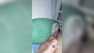 Phạt em vì tội hay đi nhắn tin với zai