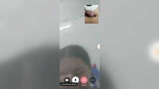 Em Học Sinh Mới Lớn Gọi Video Móc Lồn Nước Chảy Quá Trời