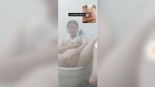 Em Học Sinh Mới Lớn Gọi Video Móc Lồn Nước Chảy Quá Trời